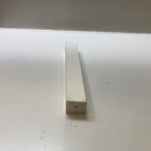 Muovinen ikkunalista 16x18mm