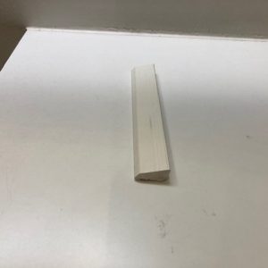Muovinen ikkunalista 22x10mm